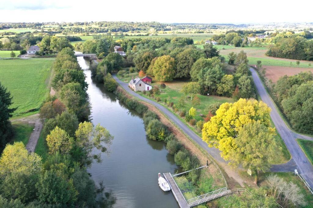 De Painfaut Pour 12 Personnes Holiday home Avessac